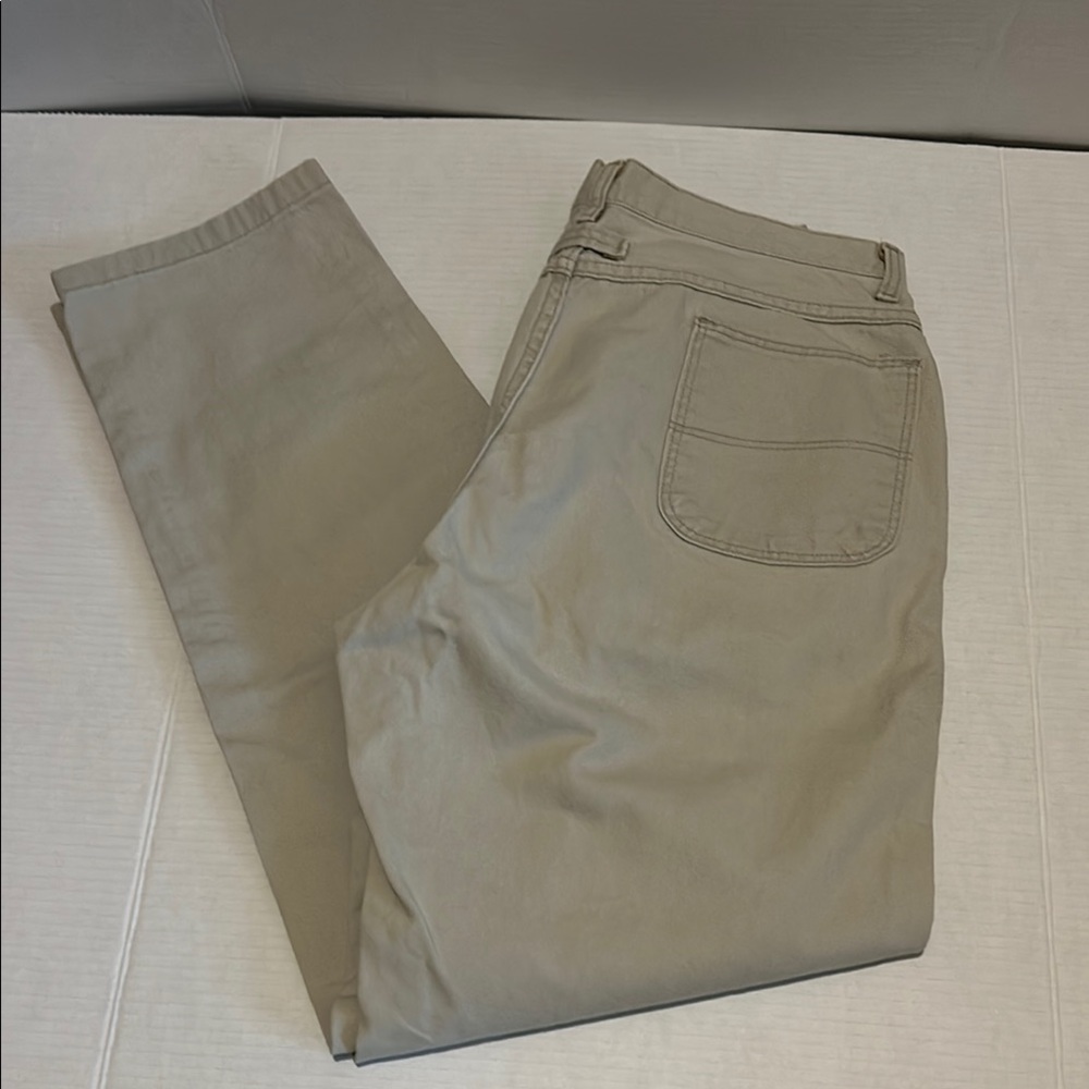 Wrangler Size 12 women’s putty colored lightweight bootcut jeans summer weight